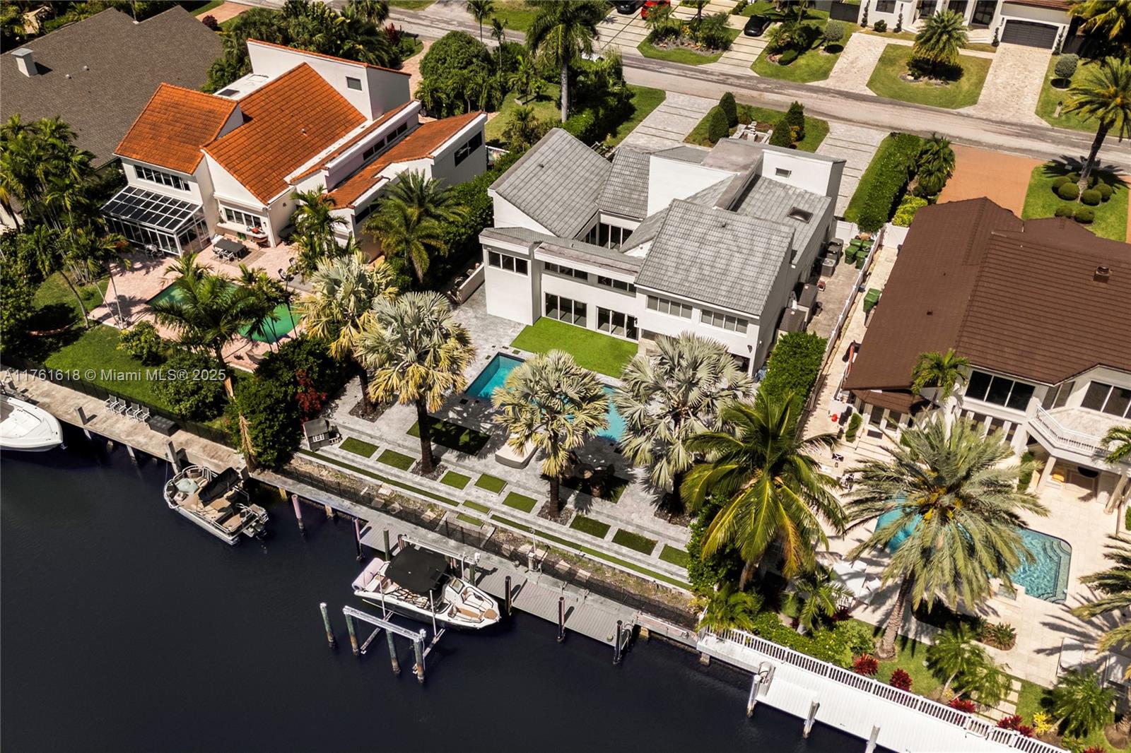 GOLDEN ISLES ESTATES - Residential