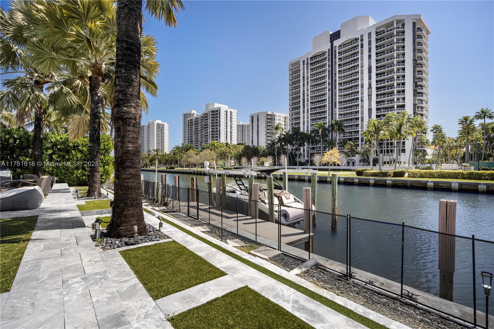 GOLDEN ISLES ESTATES - Residential