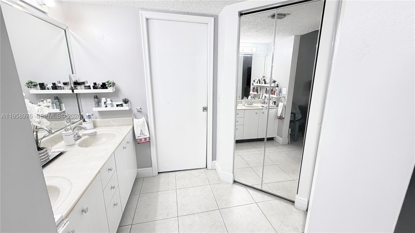 HAWTHORNE - Residential