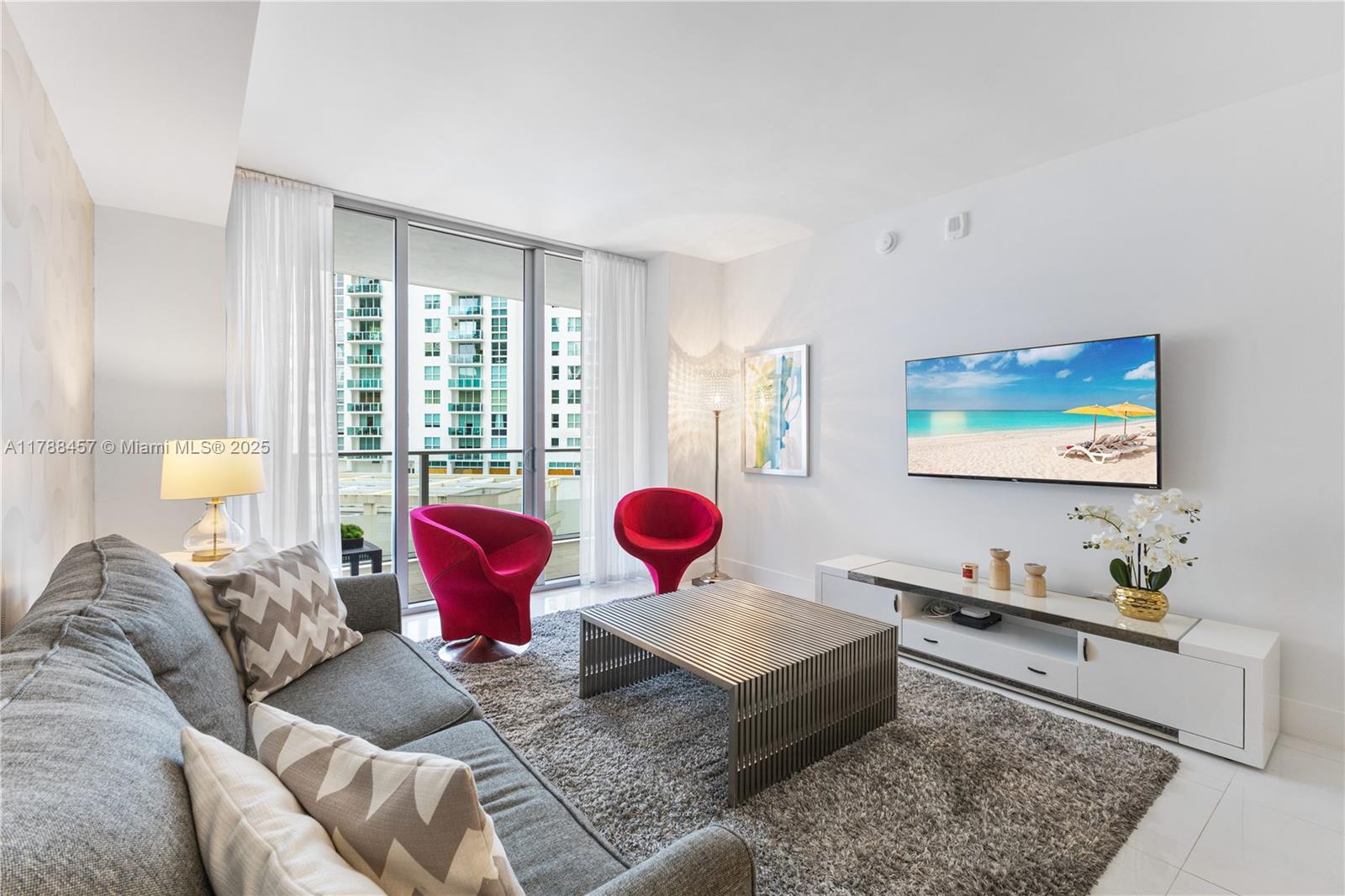 Rental Property at 1300 Brickell Bay Dr 1010, Miami, Broward County, Florida - Bedrooms: 1 
Bathrooms: 1  - $4,300 MO.
