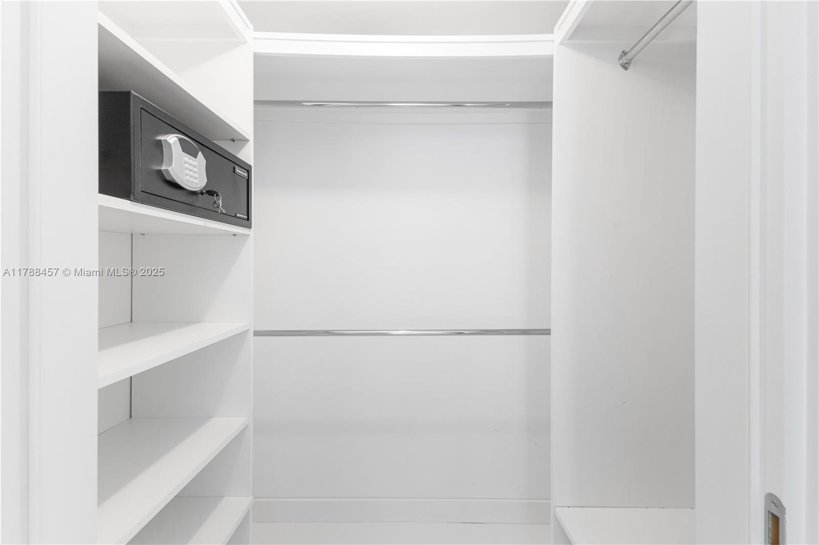 BRICKELLHOUSE CONDO - Residential Lease