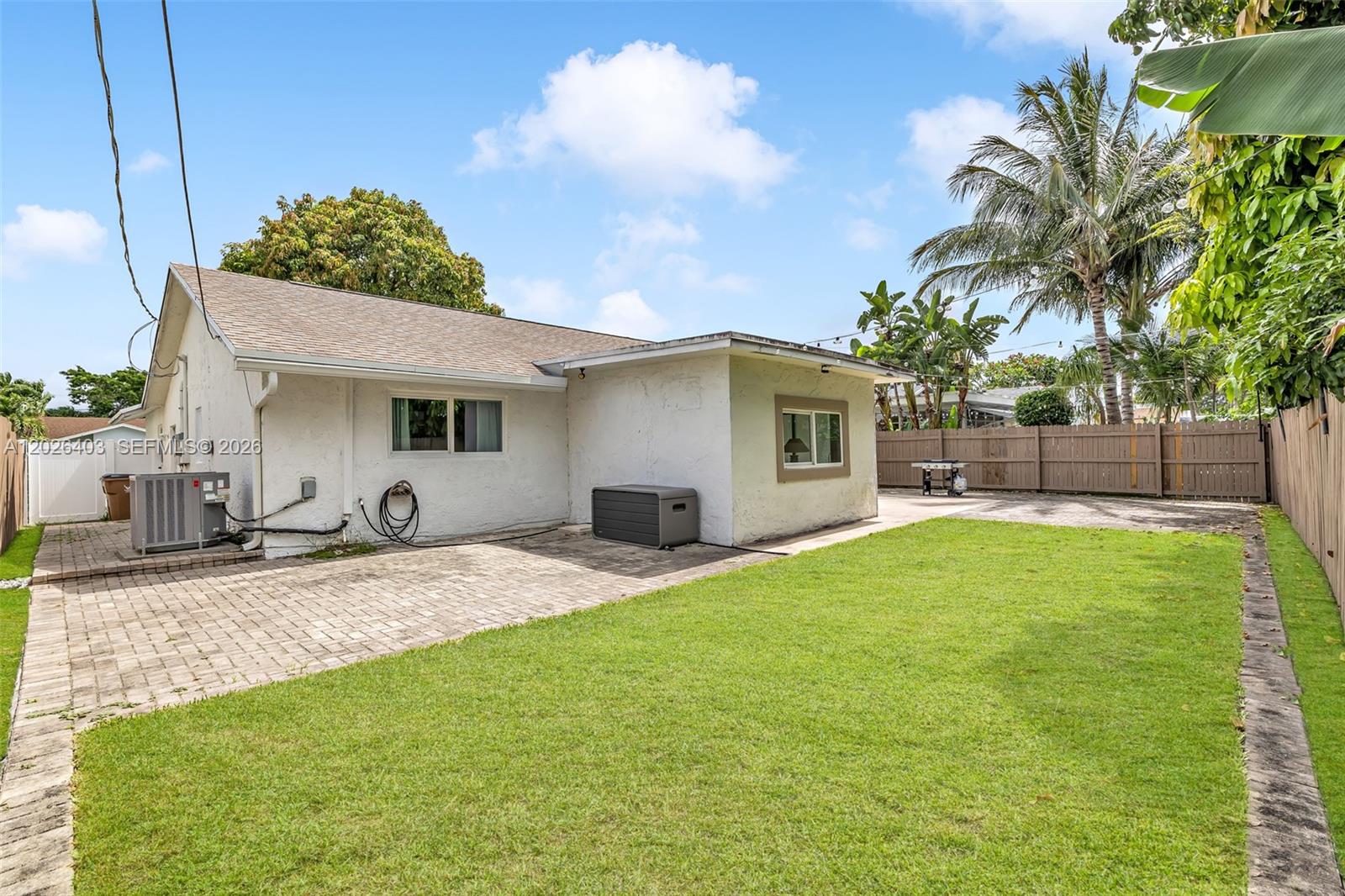 WEST DEERFIELD BEACH - Residential