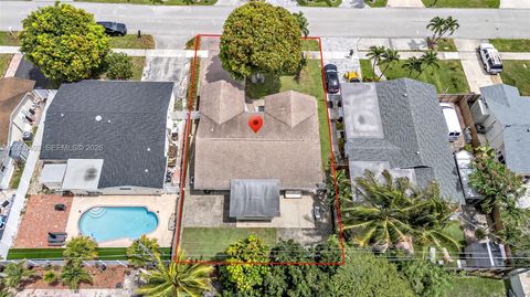 Tiny photo for 3260 SW 2nd Ct, Deerfield Beach, FL 33442 (MLS # A12026403)