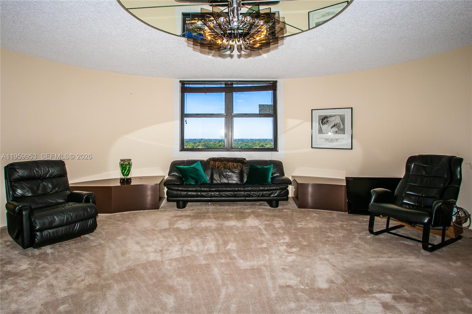 CRICKET CLUB CONDO - Residential