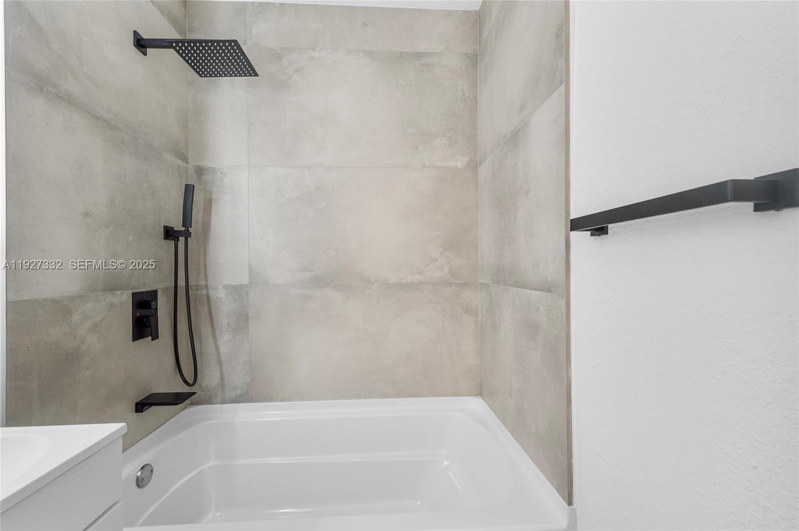 RIVERA MANOR - Residential Lease