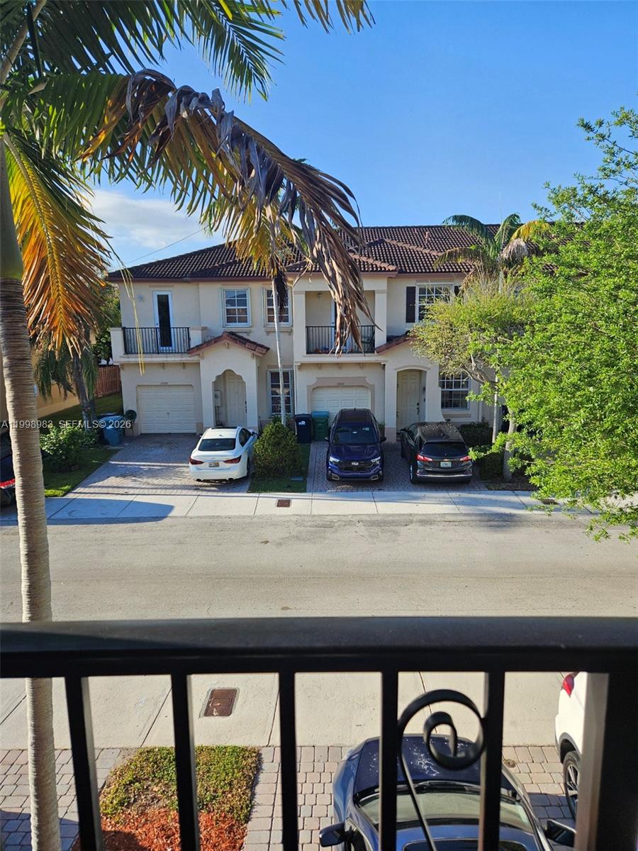 TUSCANY VILLAS WEST - Residential Lease