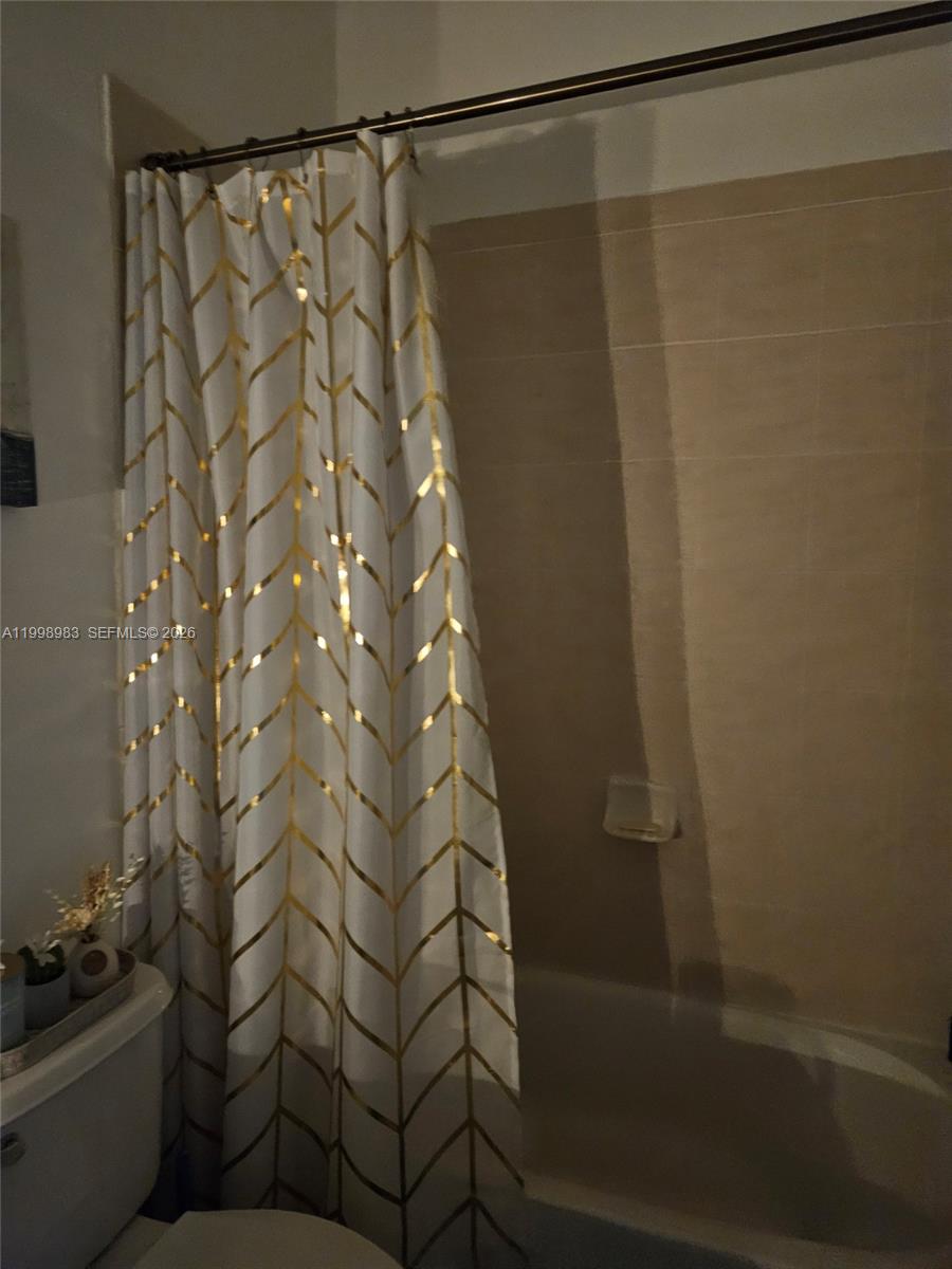 TUSCANY VILLAS WEST - Residential Lease