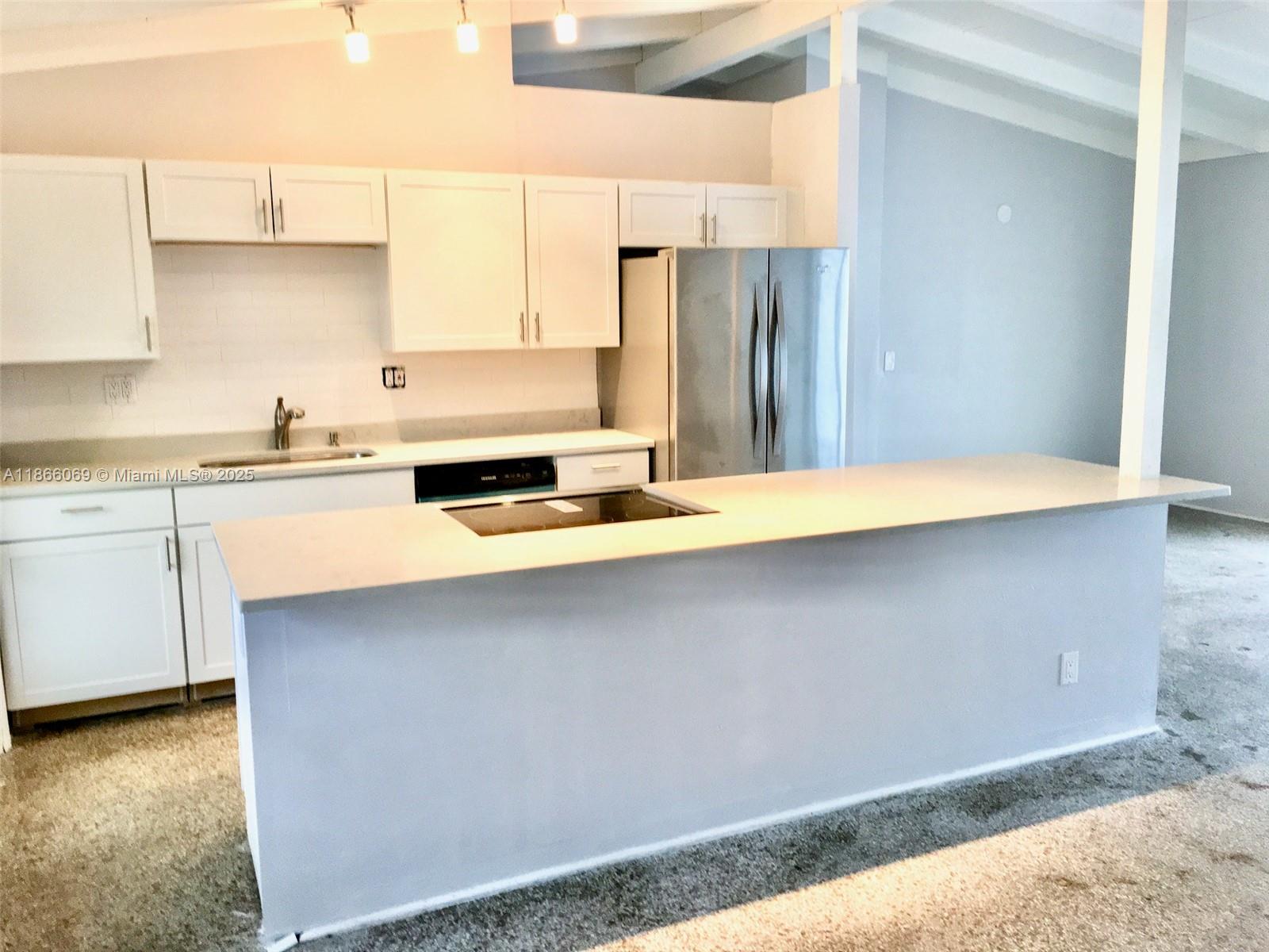 LAUDERDALE ISLES NO 2 - Residential Lease