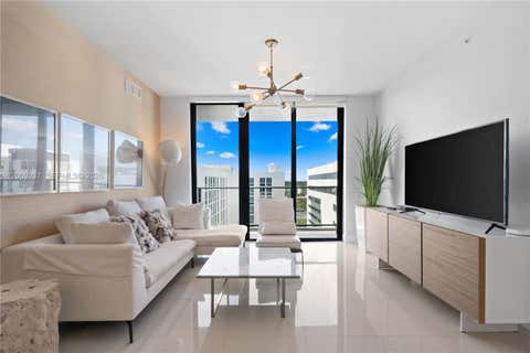 Photo of 2960 NE 207th St #1003, Aventura, FL 33180 (MLS # A12009937)