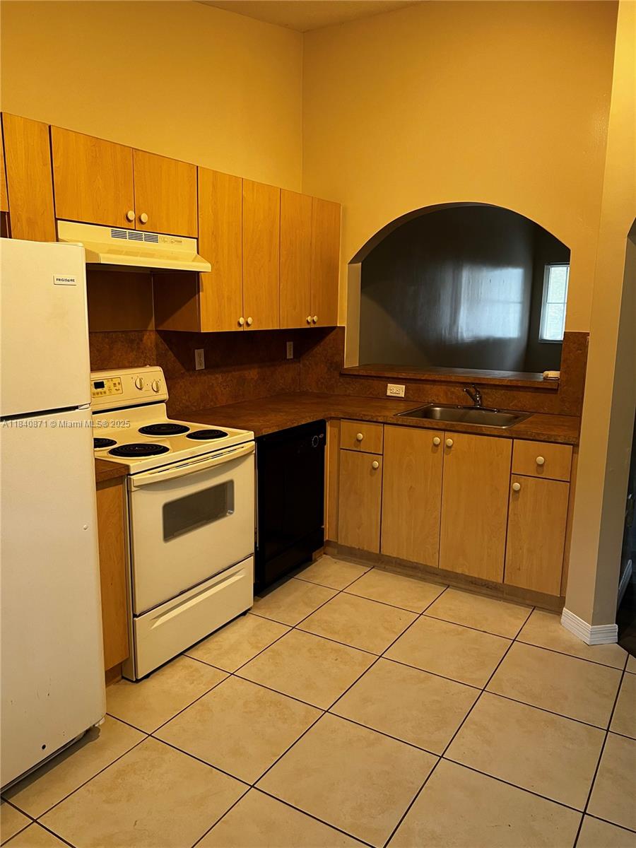 2911 SE 13th Ave 204-49