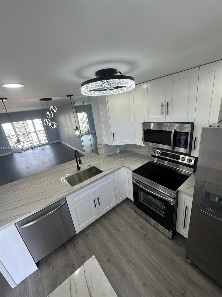 PARKSIDE TOWERS CONDO - Residential