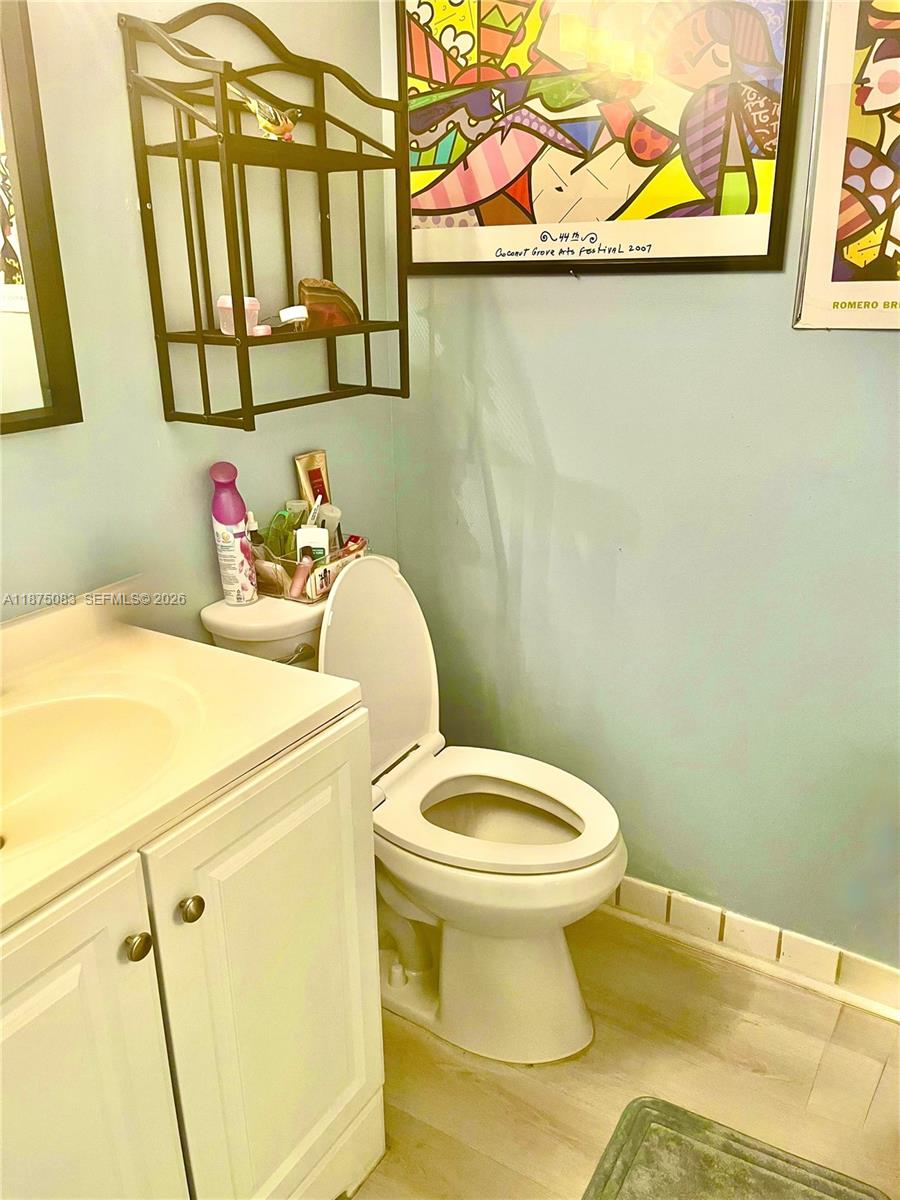 KINGS POINT MONACO CONDOS - Residential