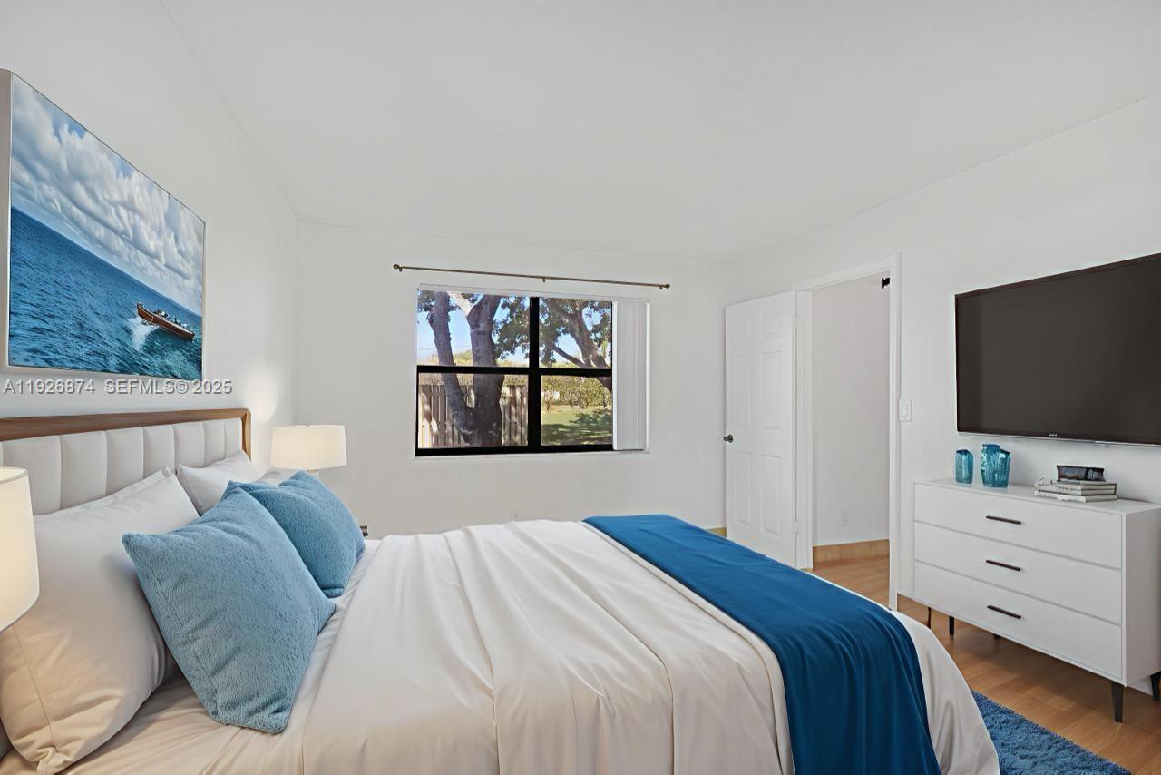 WATERSIDE VILLAGE THREE C - Residential