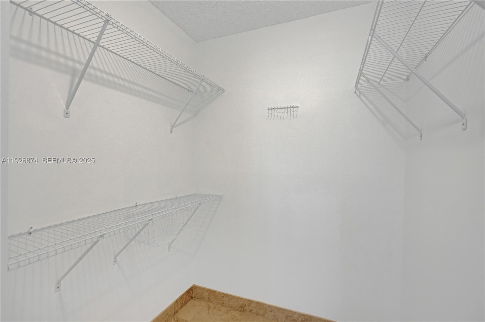 WATERSIDE VILLAGE THREE C - Residential