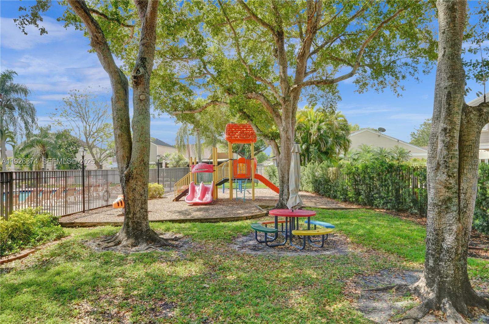 WATERSIDE VILLAGE THREE C - Residential