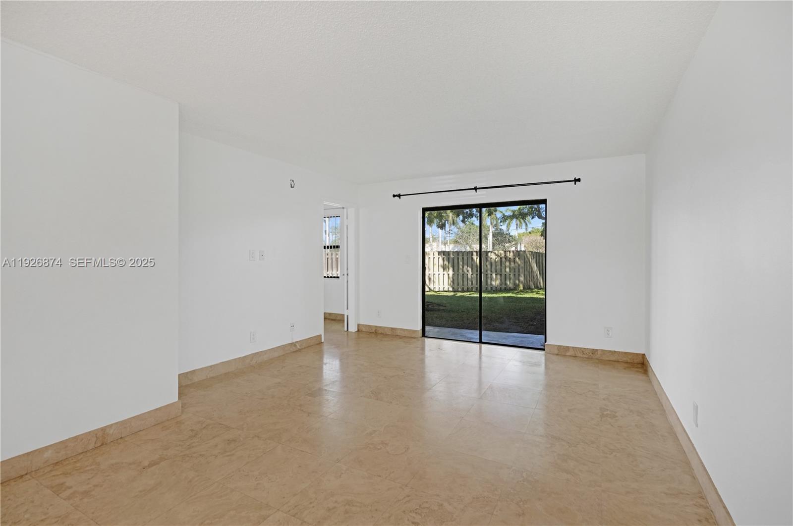 WATERSIDE VILLAGE THREE C - Residential