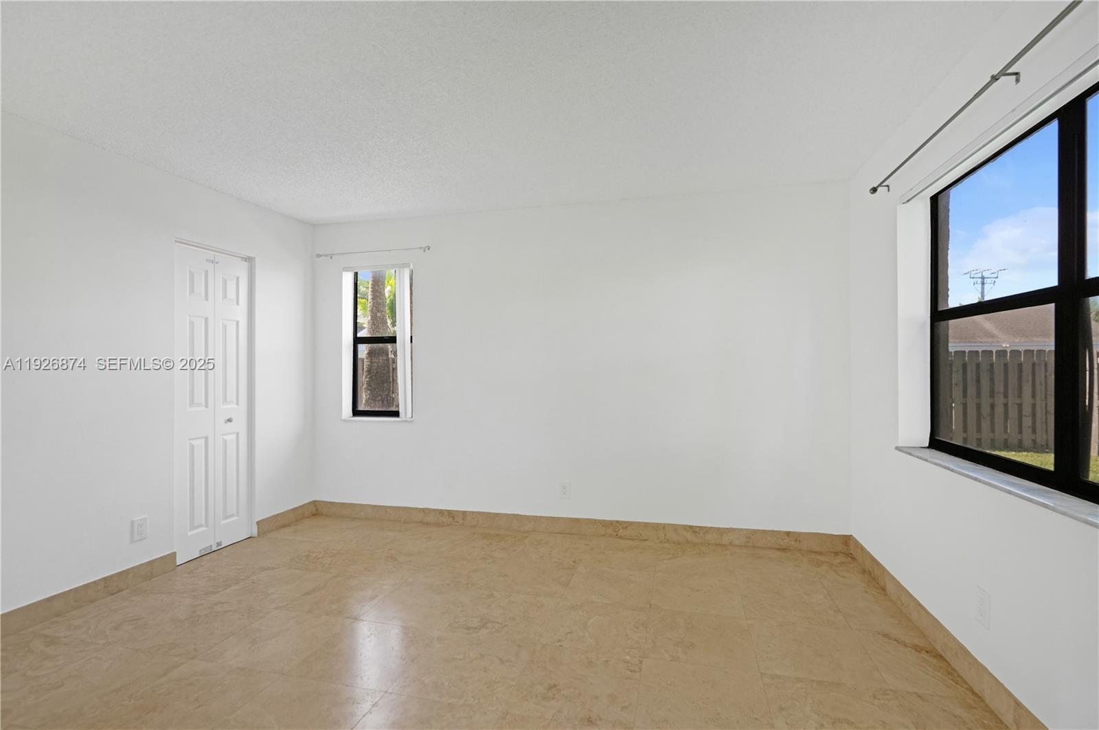 WATERSIDE VILLAGE THREE C - Residential