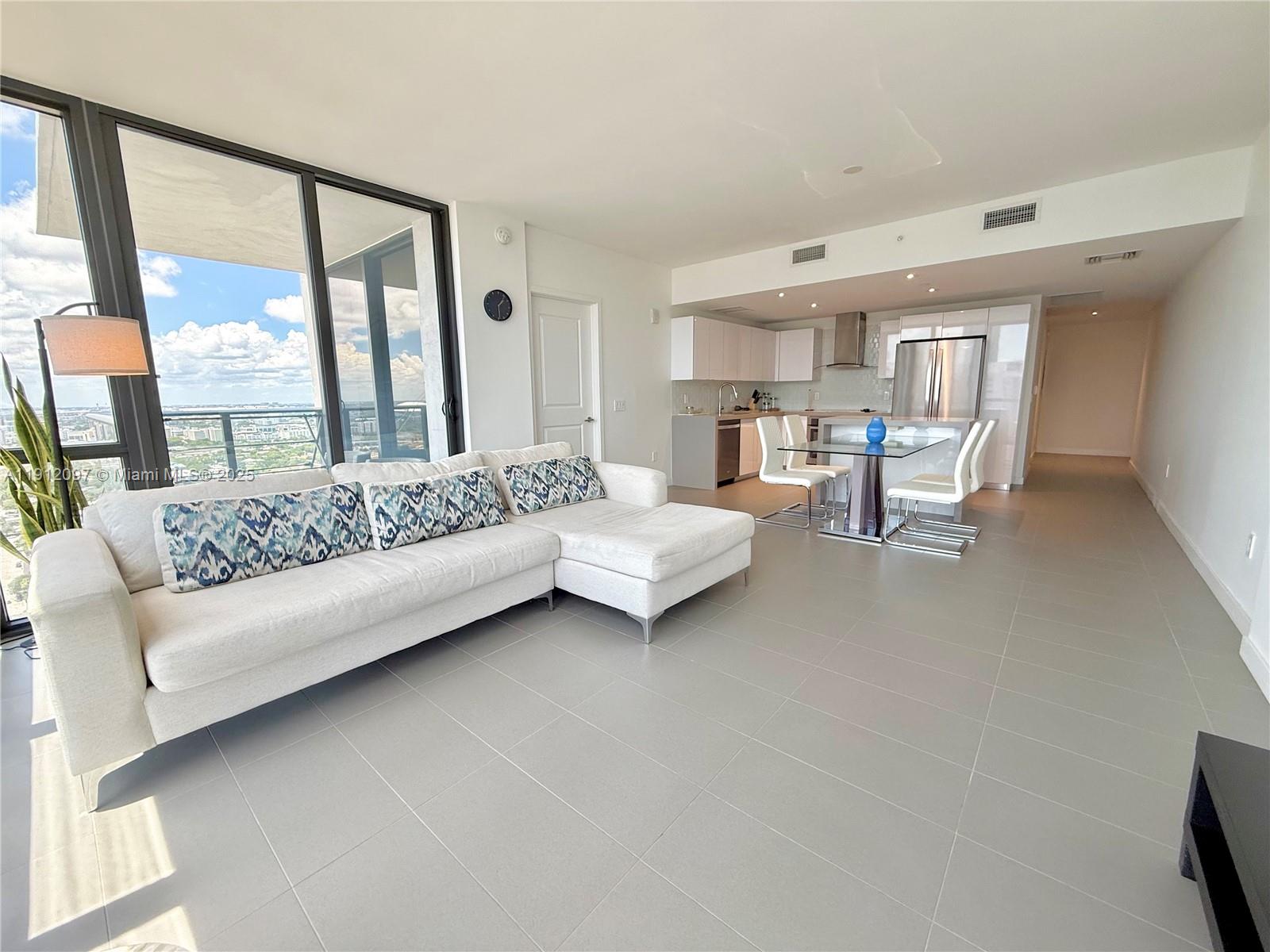 CANVAS CONDO - Residential Lease