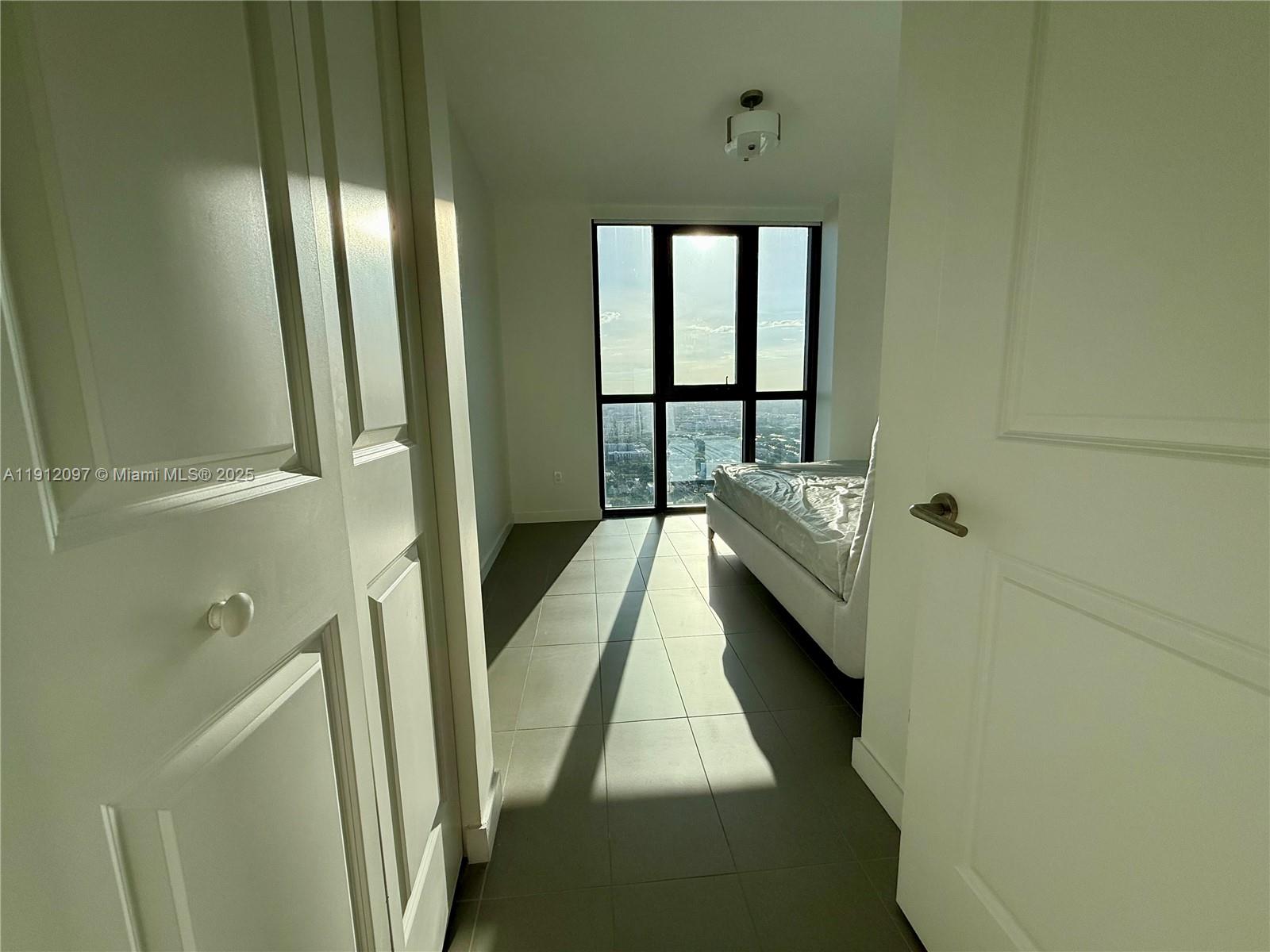 CANVAS CONDO - Residential Lease