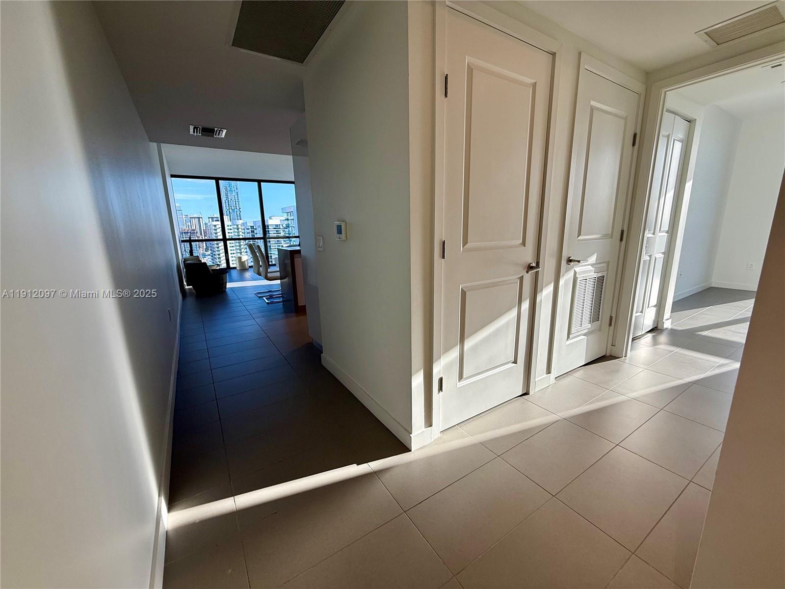 CANVAS CONDO - Residential Lease