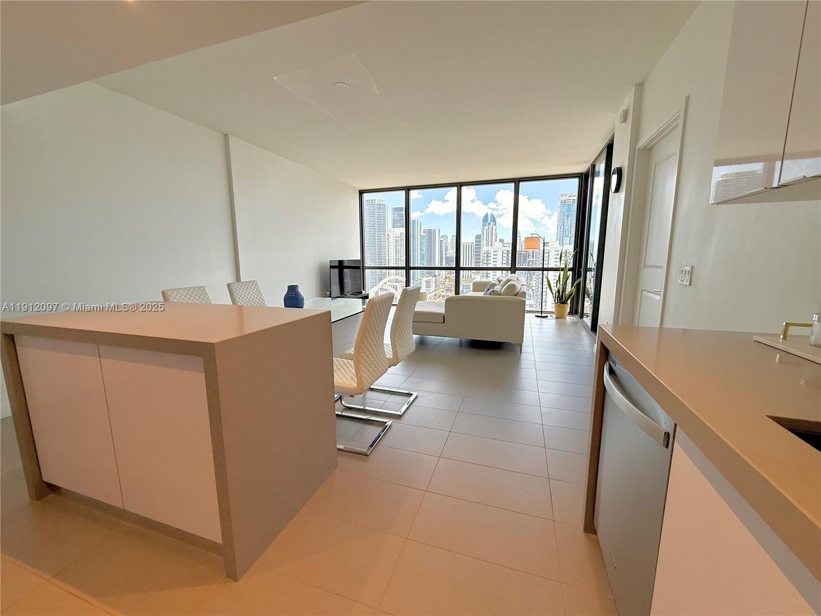 CANVAS CONDO - Residential Lease