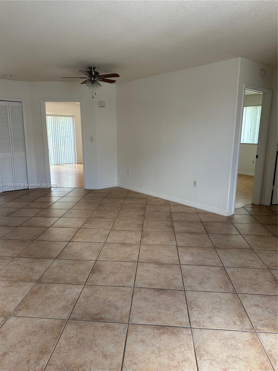 DORAL GRAND CONDO - Residential