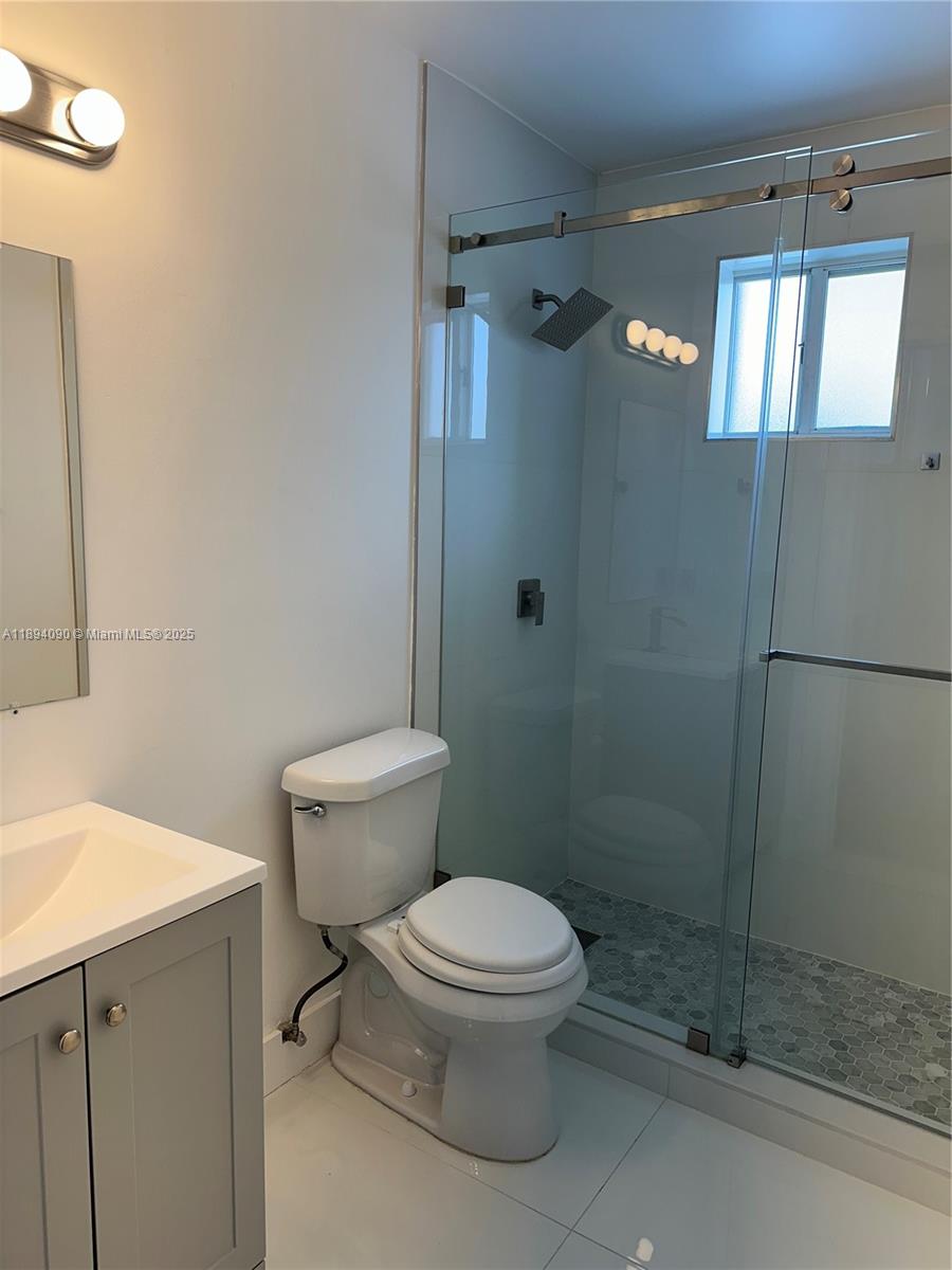 DORAL GRAND CONDO - Residential