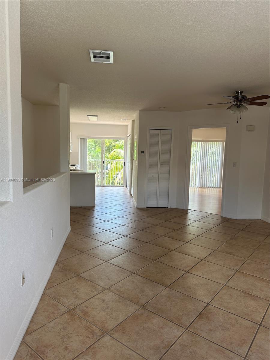 DORAL GRAND CONDO - Residential