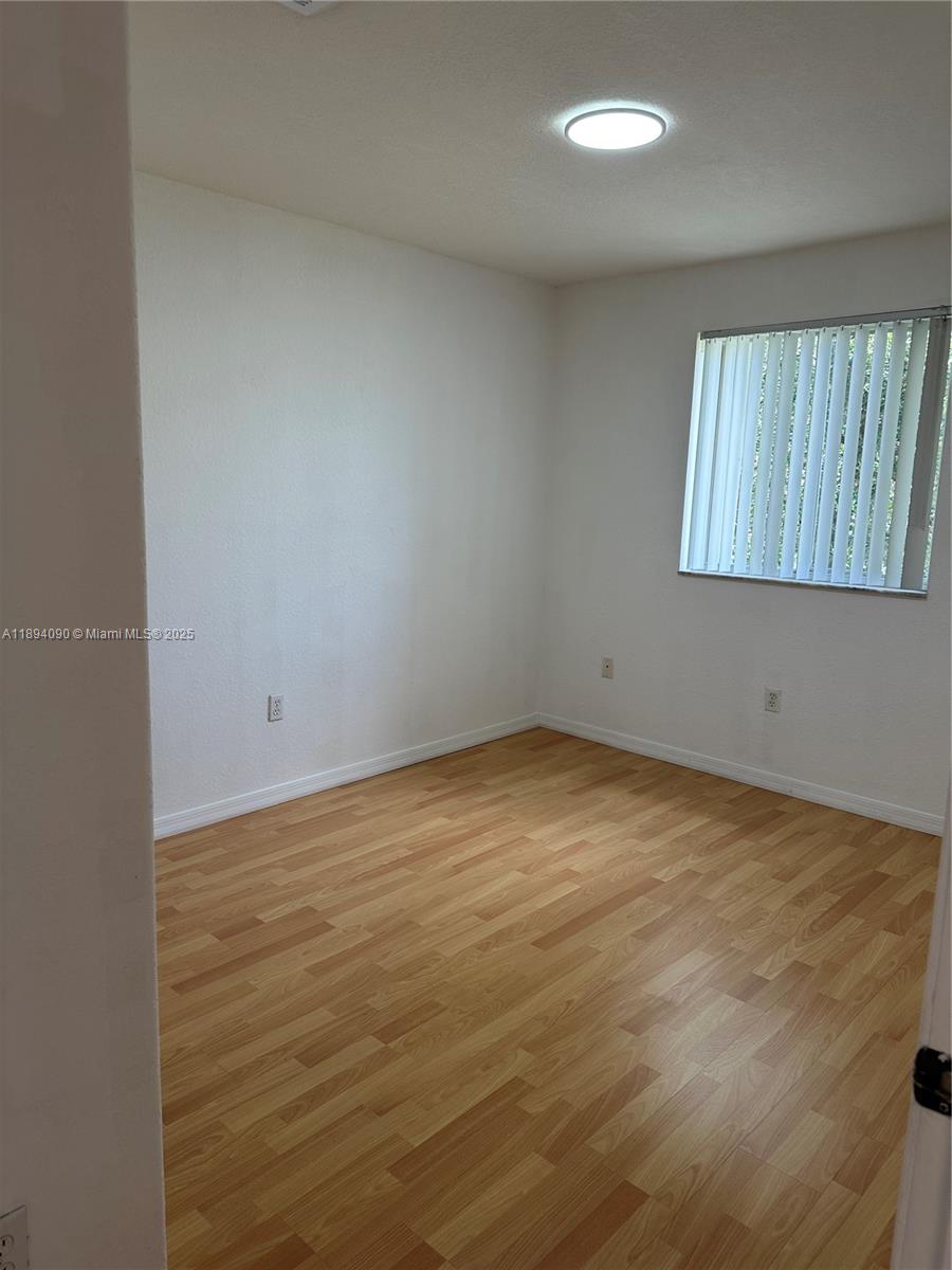 DORAL GRAND CONDO - Residential