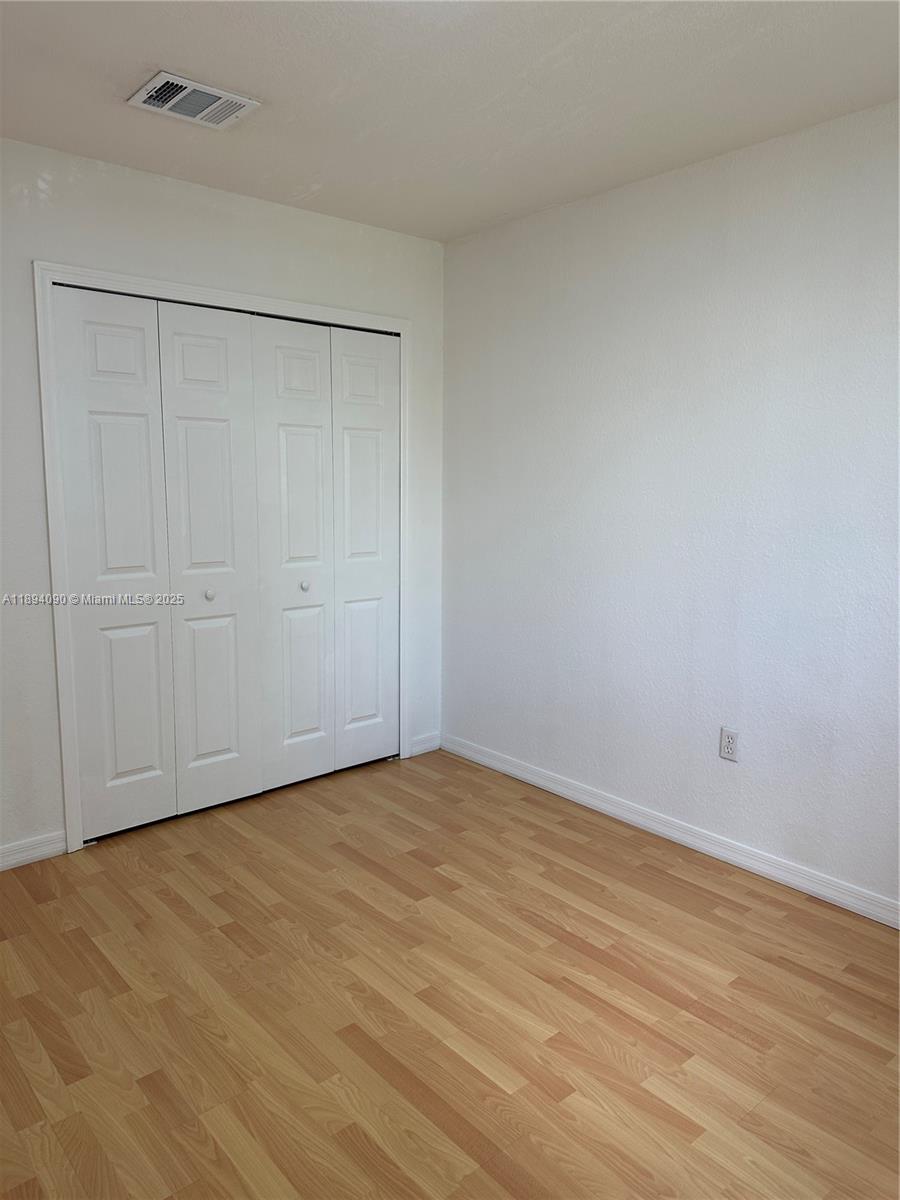 DORAL GRAND CONDO - Residential