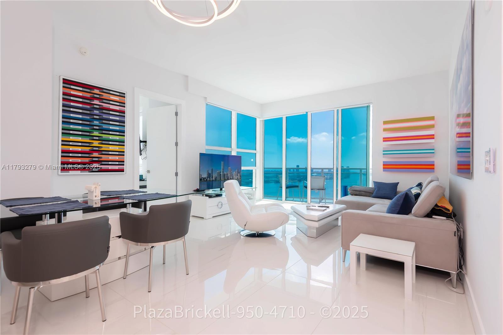 THE PLAZA 851 BRICKELL CO - Residential