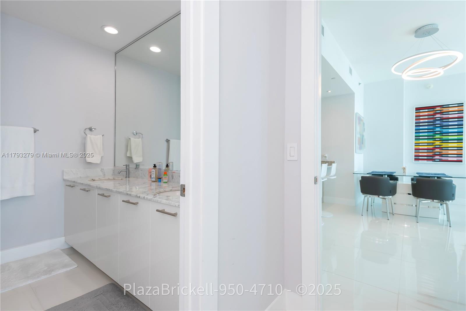 THE PLAZA 851 BRICKELL CO - Residential