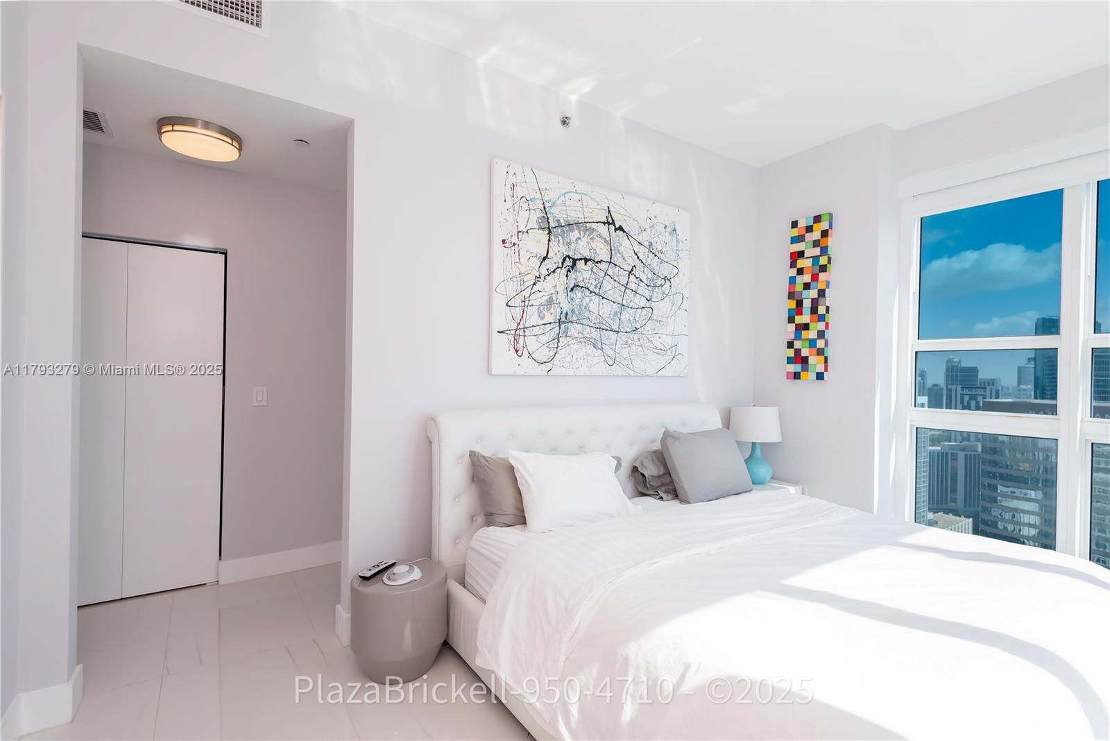 THE PLAZA 851 BRICKELL CO - Residential