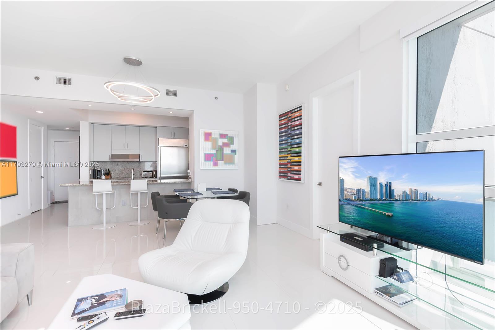 THE PLAZA 851 BRICKELL CO - Residential