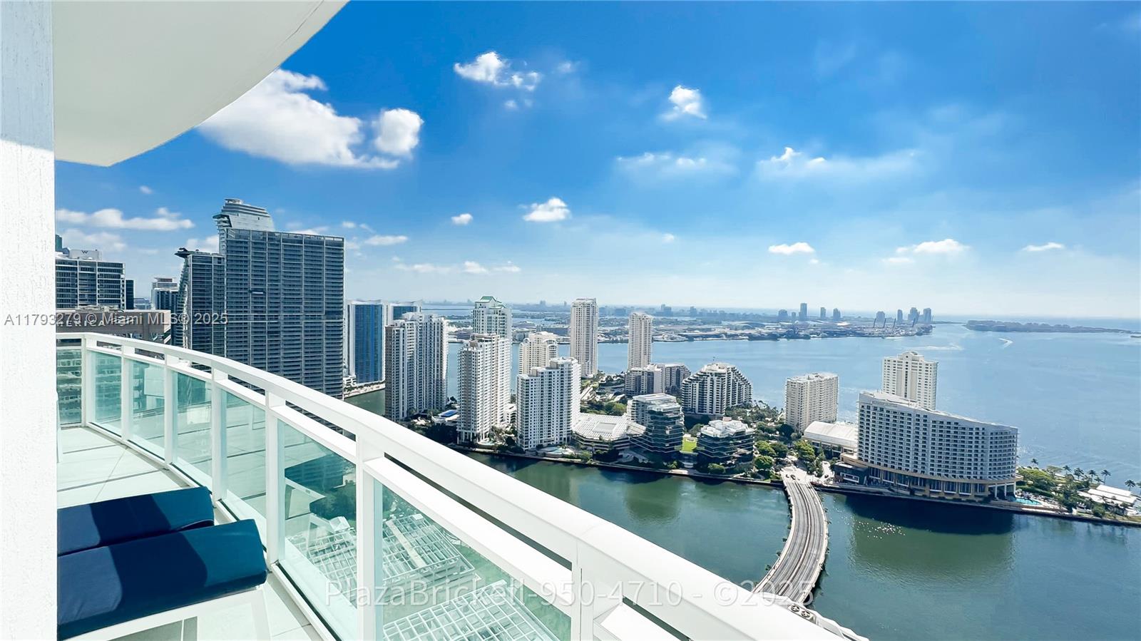THE PLAZA 851 BRICKELL CO - Residential