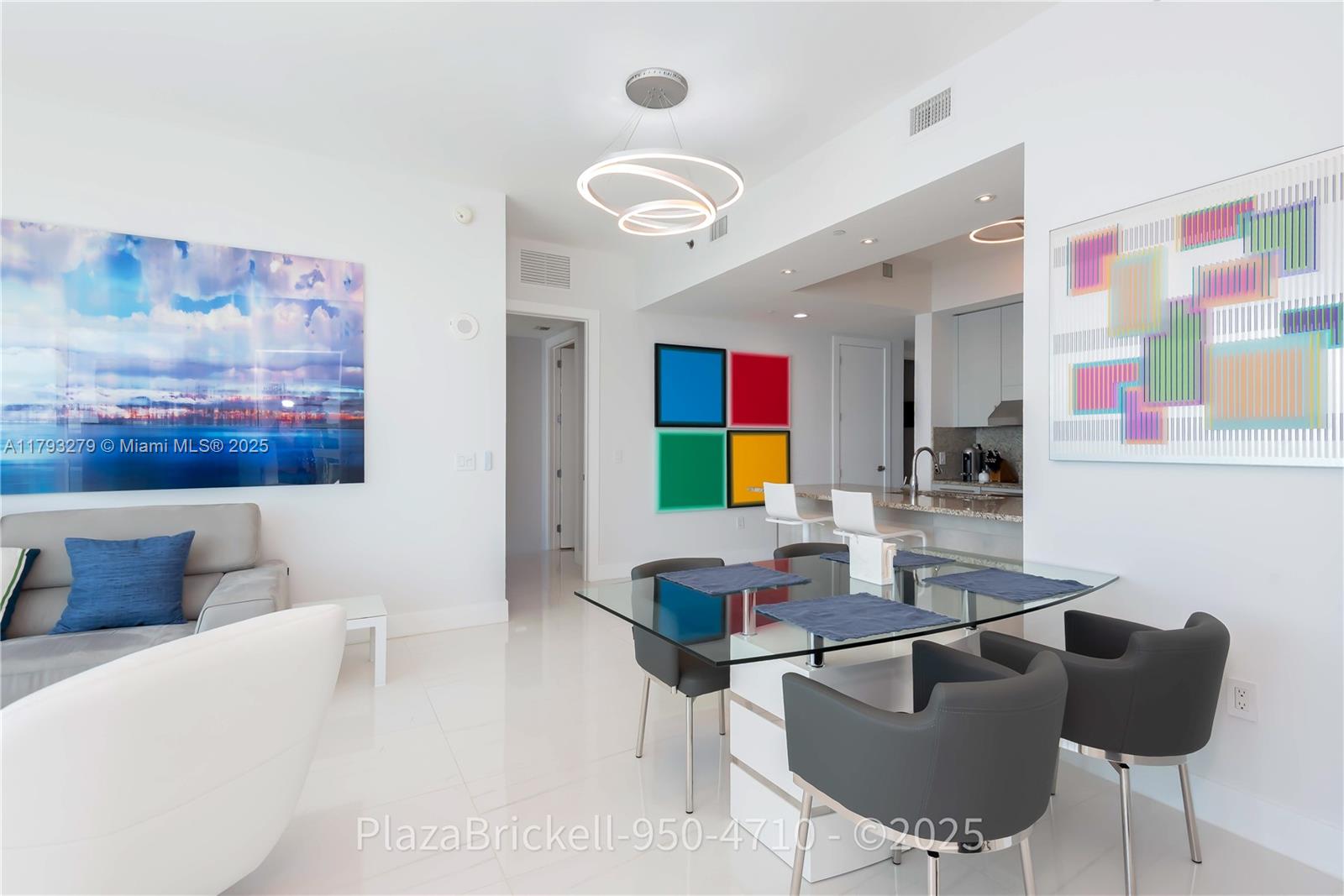THE PLAZA 851 BRICKELL CO - Residential