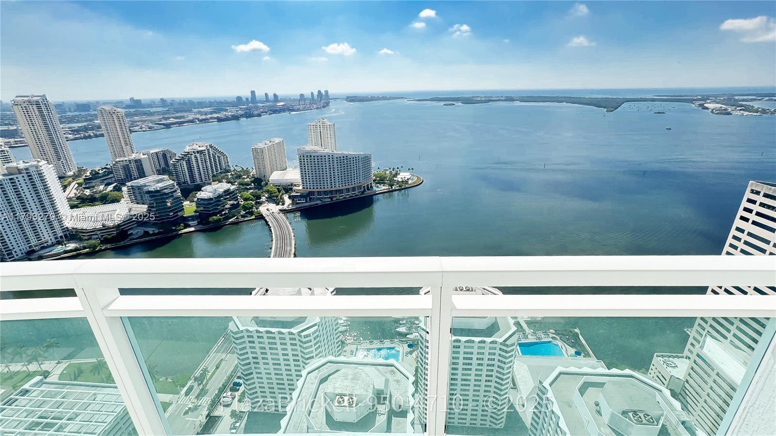 THE PLAZA 851 BRICKELL CO - Residential