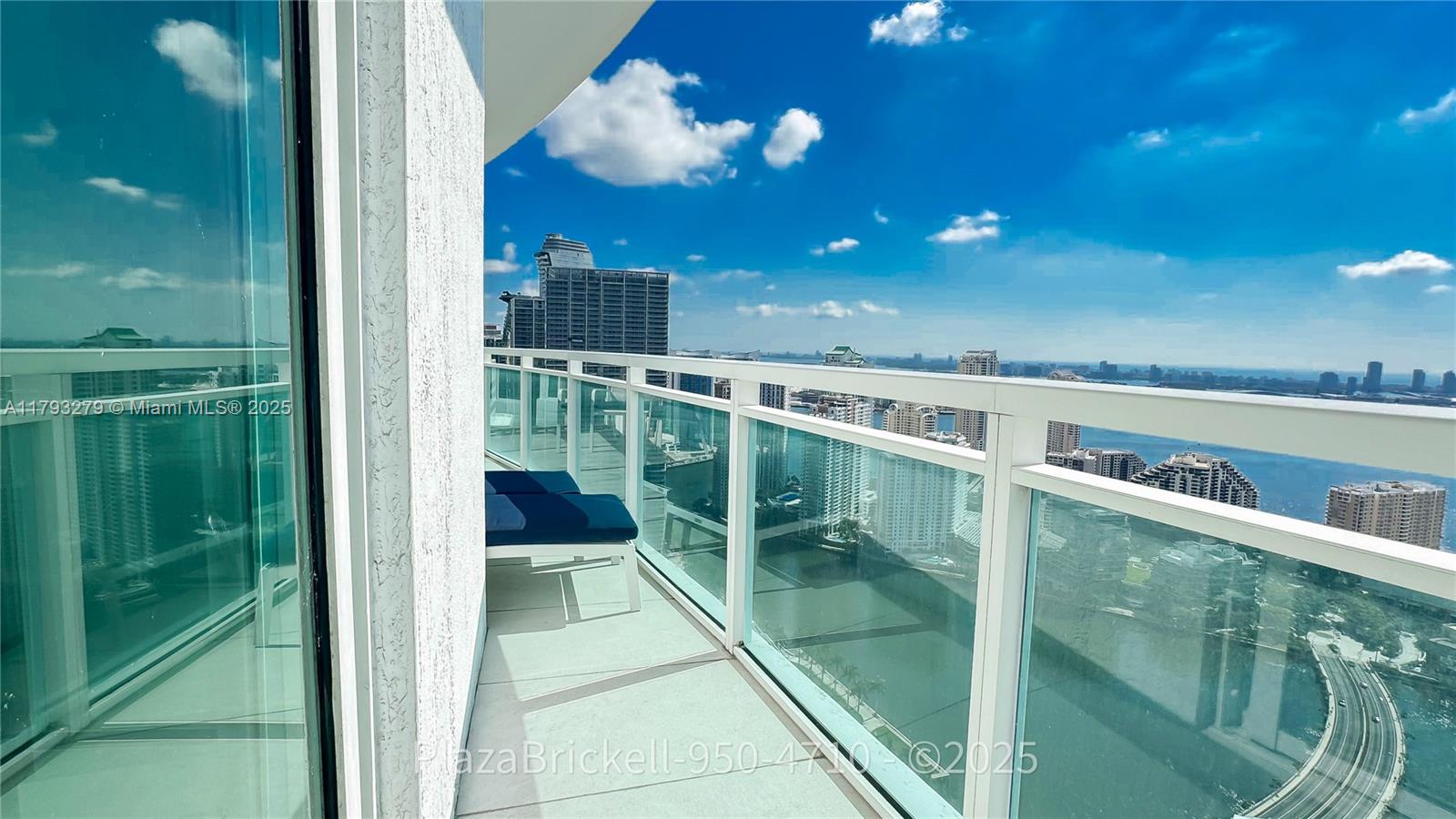 THE PLAZA 851 BRICKELL CO - Residential