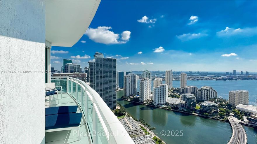 LARGEST 2 BEDROOMS AT THE PLAZA WITH 10 FEET HIGH CEILINGS AND MILLION DOLLARS VIEWS ON THE WATER. VERY CONVENIENT AND SPACIOUS FLOORPLAN. SPLIT BEDROOMS WITH EN-SUITE BATHROOMS WITH 2 SINKS EACH. LARGE BALCONY WITH COMMANDING VIEWS OF BISCAYNE BAY. 2 MASTER BEDROOMS. PRACTICAL HALF-BATHROOM FOR VISITORS. TOTALLY RENOVATED AND UPGRADED. UPSCALE APPLIANCES. NEW KITCHEN WITH ITALIAN CABINETS. SPACIOUS EQUIPPED CLOSETS. LUXURY BUILDING WITH 2 INFINITY HEATED POOLS, JACUZZI, 24/7 GYM, STEAM ROOM, BARBECUE AREA, 24/7 FRONTDESK, VALET PARKING, CHILDREN PLAYROOM, BUSINESS CENTER, THEATER. CENTRALLY LOCATED AT 1.5 BLOCK OF BRICKELL CITY CENTER, MARY BRICKELL VILLAGE & BRICKELL KEY.