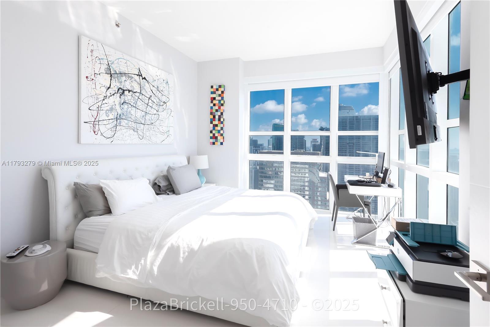 THE PLAZA 851 BRICKELL CO - Residential