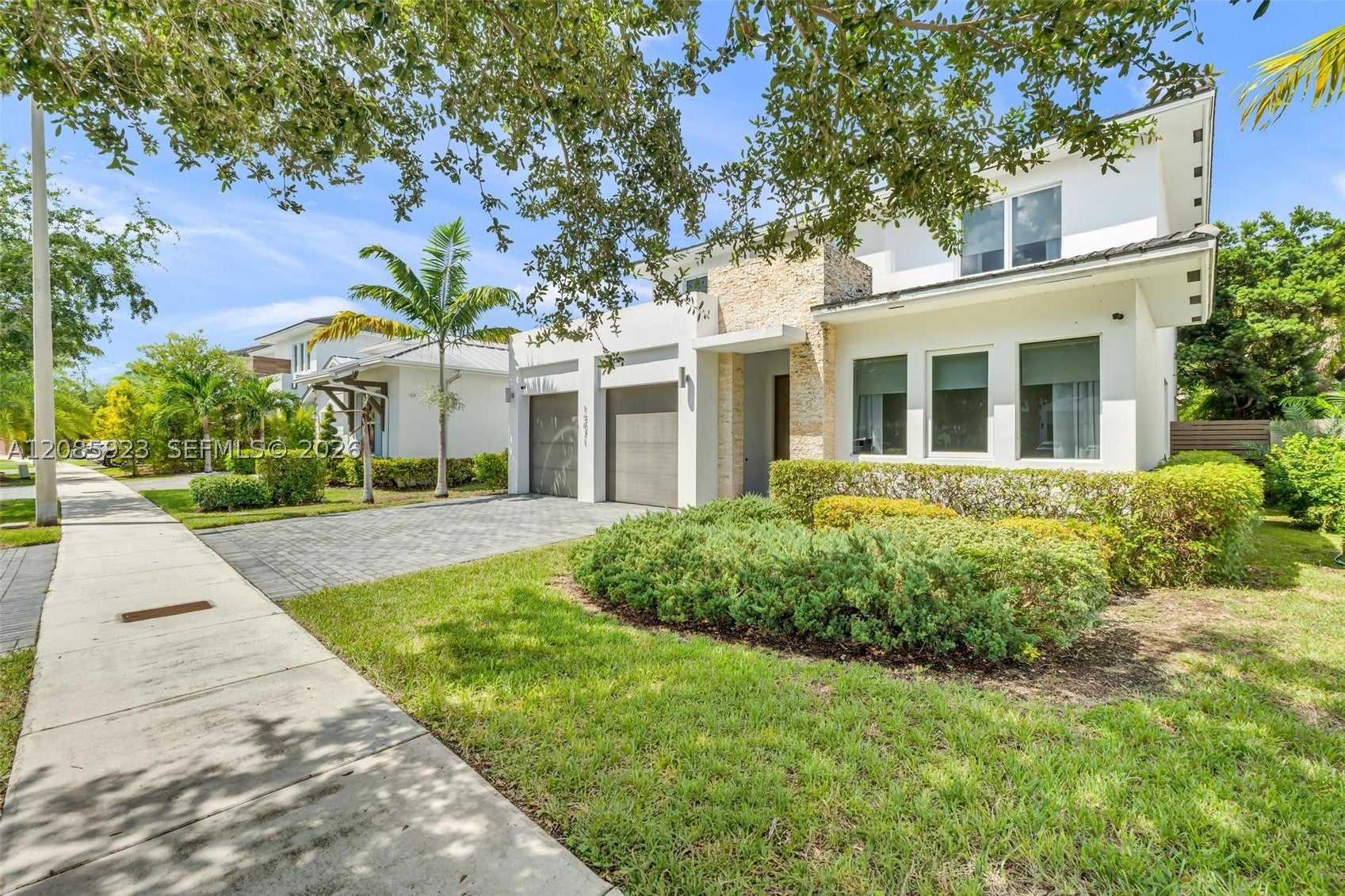 View photos, virtual tours, details... 15071 SW 176th St