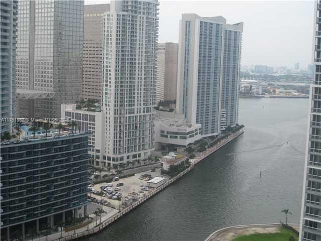 500 BRICKELL AV 2307