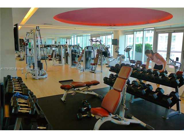 500 BRICKELL AV 2307