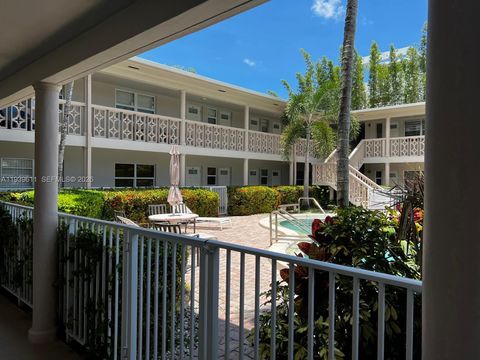 Photo of 2701 NE 1st St #203, Pompano Beach, FL 33062 (MLS # A11939611)