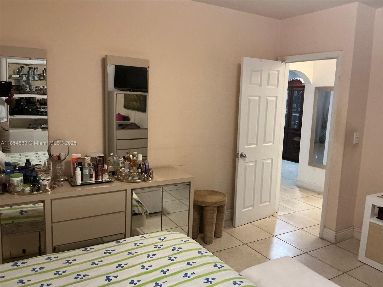 HOLLEMAN MANOR ADDN - Residential