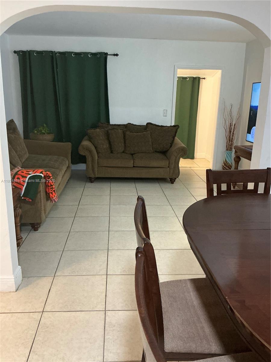 HOLLEMAN MANOR ADDN - Residential