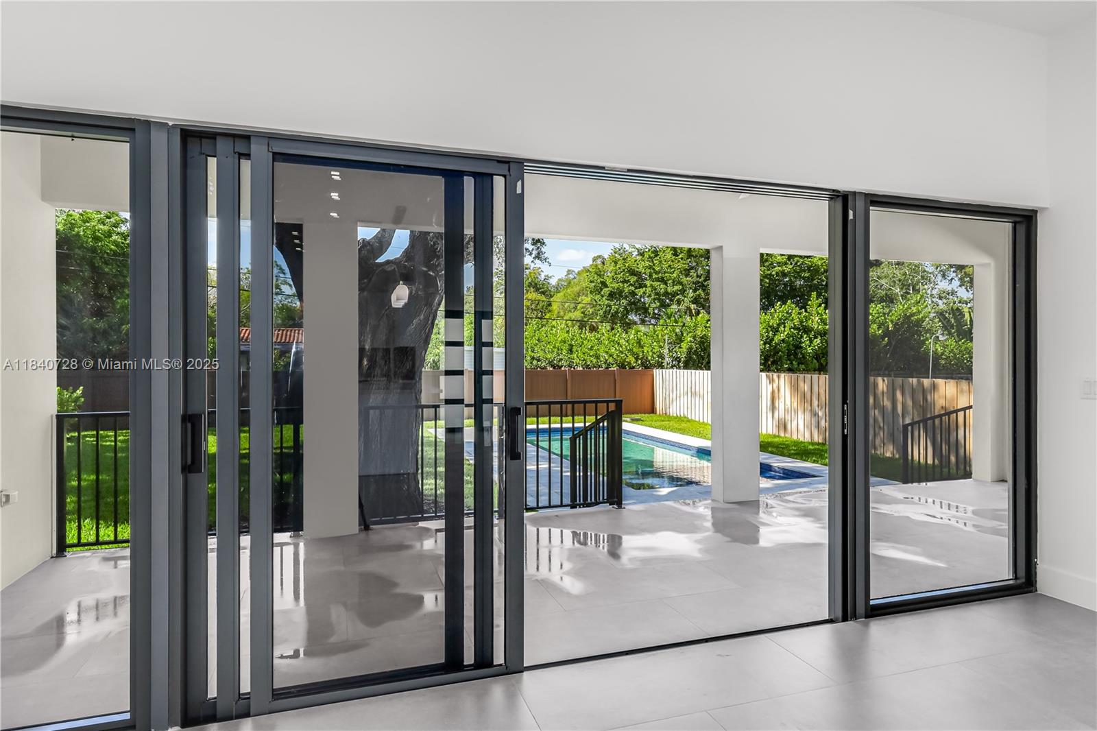 PRIORS 1ST ADDN TO BISCAY - Residential