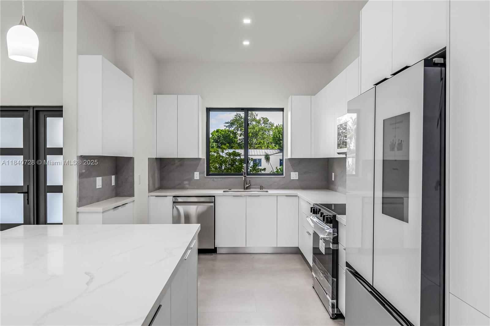 PRIORS 1ST ADDN TO BISCAY - Residential