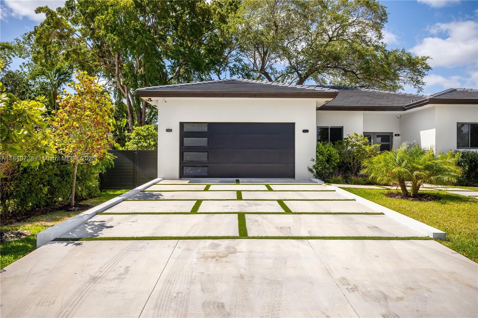 PRIORS 1ST ADDN TO BISCAY - Residential