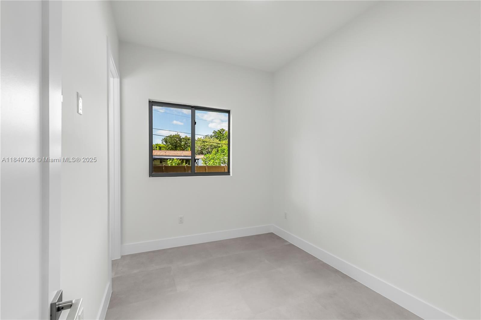 PRIORS 1ST ADDN TO BISCAY - Residential